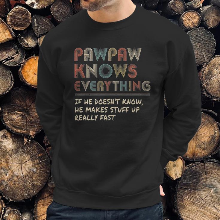 Ateesdas Pawpaw Know Everything Vintage Pawpaw Sweatshirt Gifts for Him