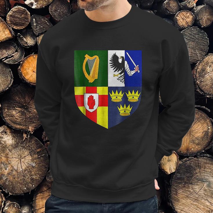 Ireland Coat Of Arms Irish Eire Crest Graphic Sweatshirt Gifts for Him