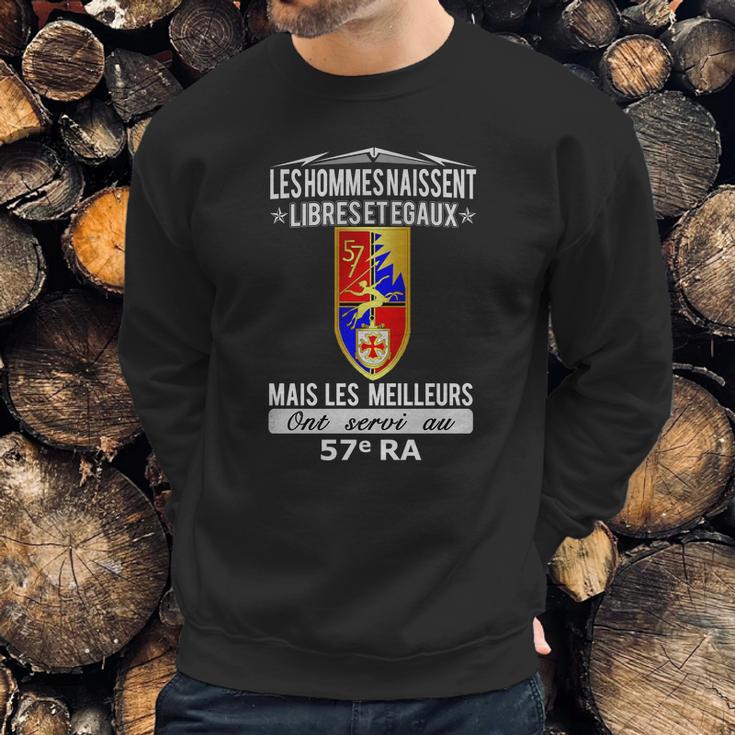 Les Hommes Naissent Libre Et Égaux Mais Les Meilleurs Ont Servi Au 57 Ra Sweatshirt Gifts for Him