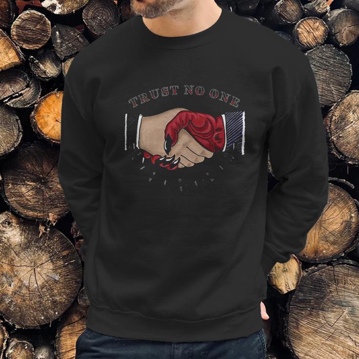 Trust No One American Traditional Tattoo Handshake Sweatshirt Gifts for Him