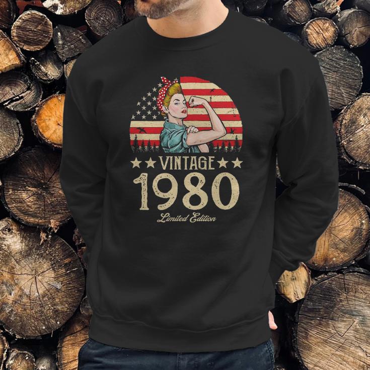 Vintage 1980 Limited Edition 1980 42Nd Birthday 42 Years Old Sweatshirt Gifts for Him