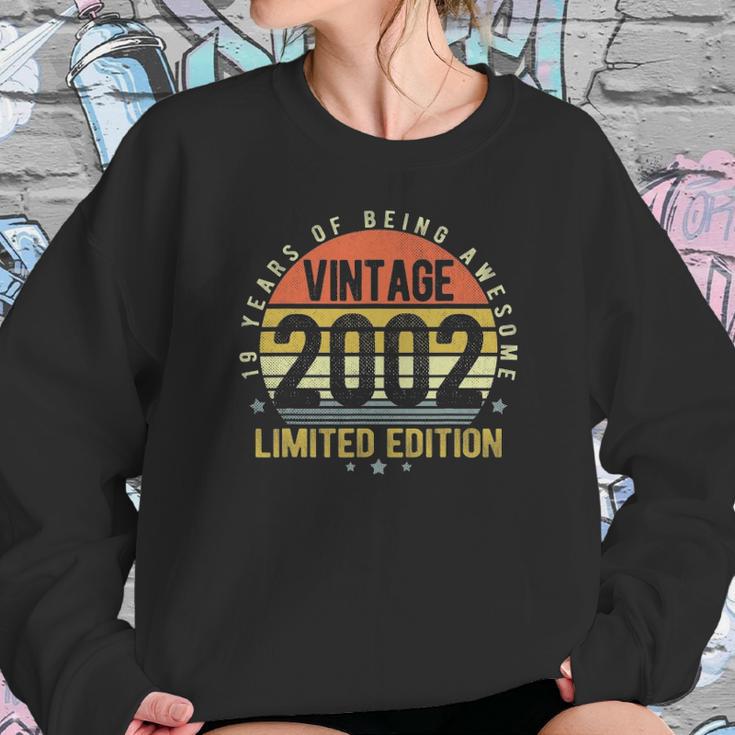 19 Years Old Vintage 2002 Limited Edition 19Th Birthday Gifts Sweatshirt Gifts for Her