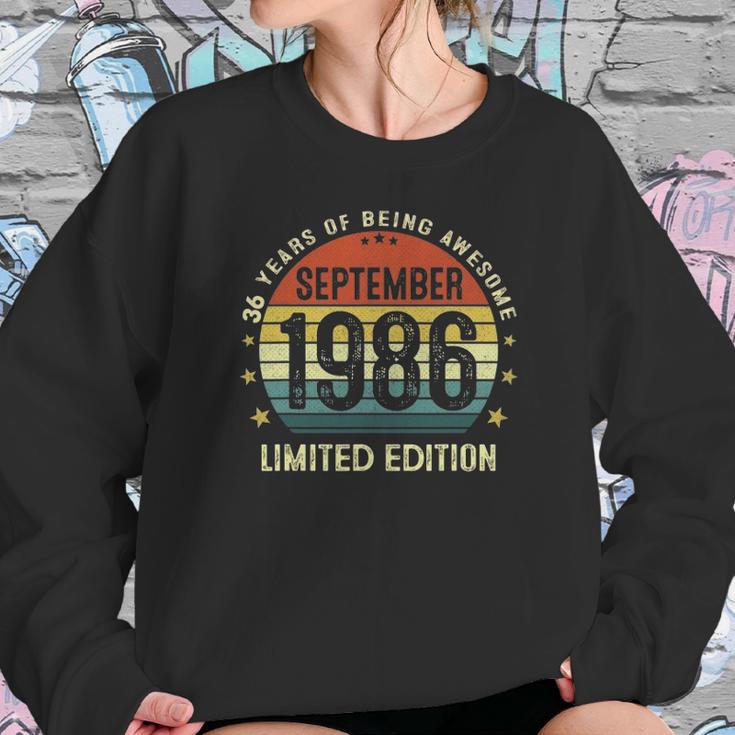 36 Years Old Birthday Vintage September 1986 Limited Edition Sweatshirt Gifts for Her