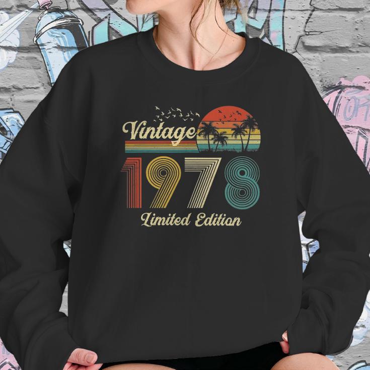 44 Years Old Vintage 1978 Limited Edition 44Th Birthday Sweatshirt Gifts for Her