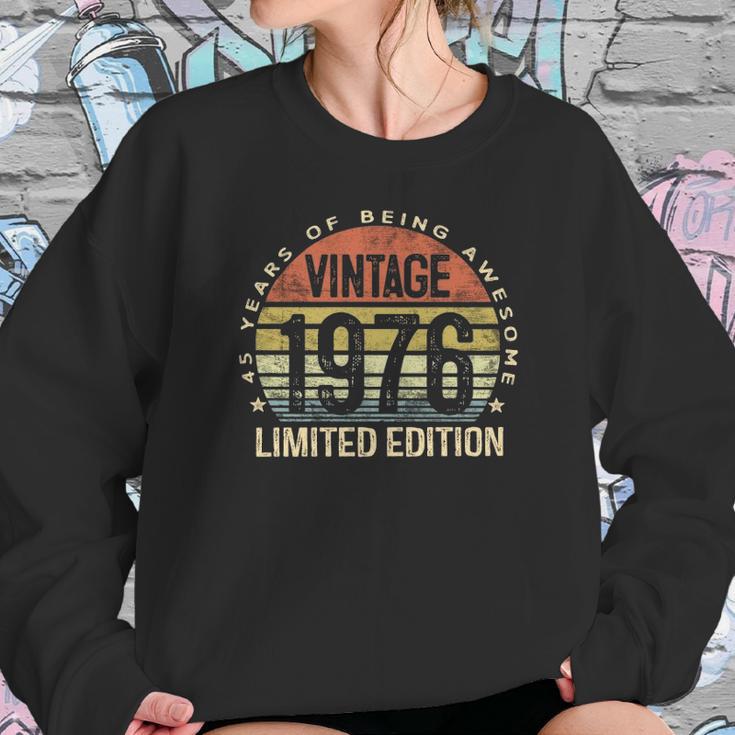 45 Years Old Gifts Vintage 1976 Limited Edition 45Th Birthday Sweatshirt Gifts for Her