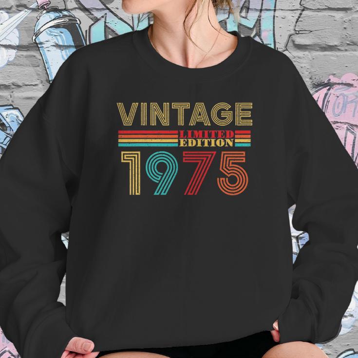 47 Years Old Vintage 1975 Limited Edition 47Th Birthday Sweatshirt Gifts for Her