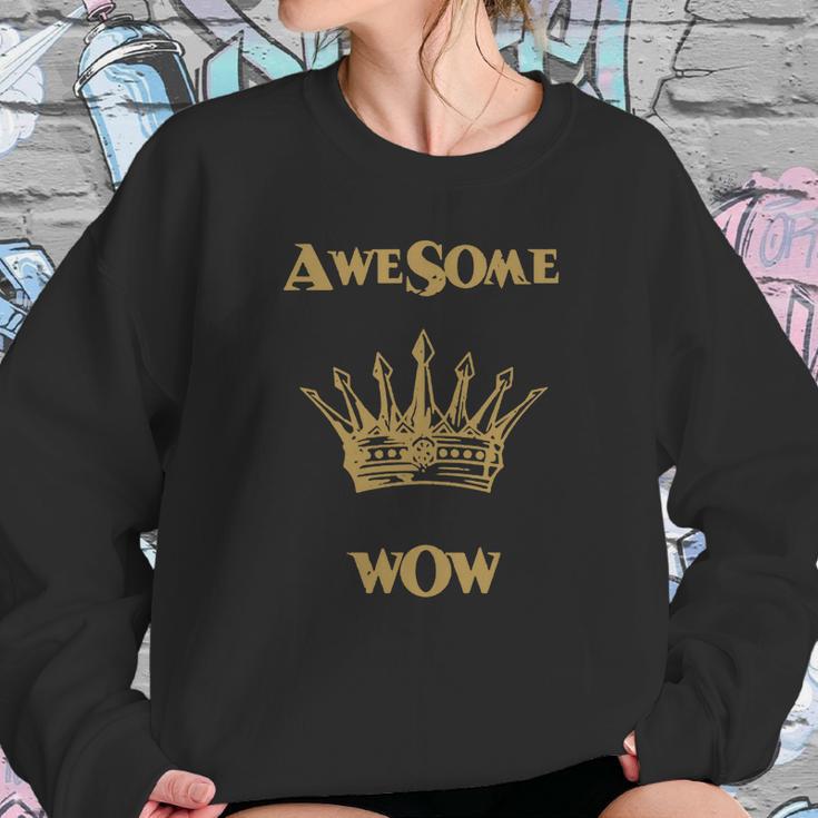 Awesome Wow The Hat Of The King TeeShirt Sweatshirt Gifts for Her