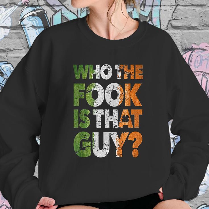 Who The Fook Is That Guy Funny For Boxing Match Sweatshirt Gifts for Her