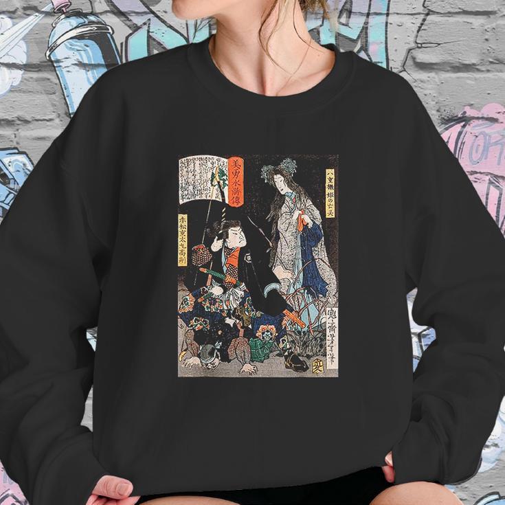 Japanese Retro Art Ninja Saving The Maiden Samurai Warrior Sweatshirt Gifts for Her