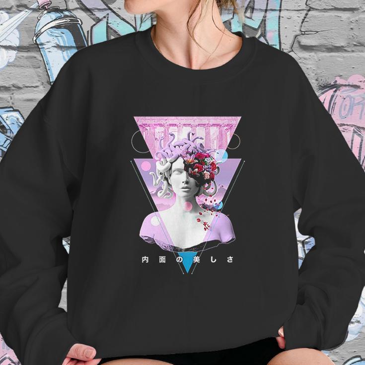 Medusa Statue Aesthetic Art Retro Japanese Otaku Sweatshirt Gifts for Her