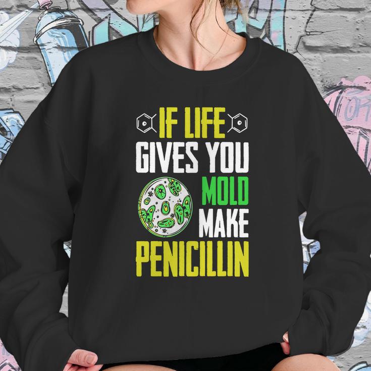 Microbiology Funny T-Shirt Mold Penicillin Biologist Humor Sweatshirt Gifts for Her