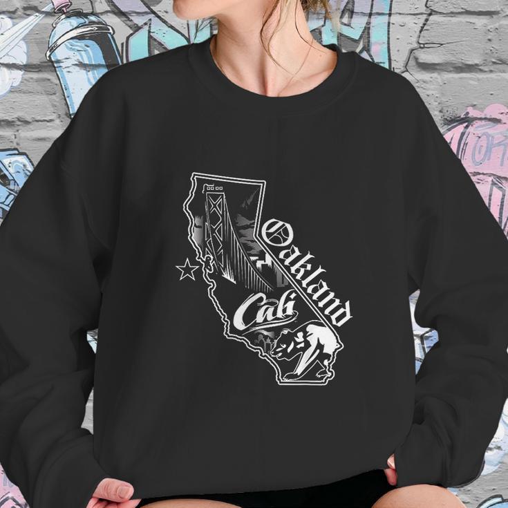 Oakland California Map Sweatshirt Gifts for Her