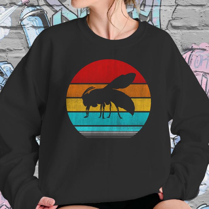 Retro Vintage Wasp Sweatshirt Gifts for Her