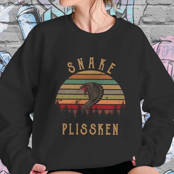 Snake Plissken Scary Vintage Graphic Design Printed Casual Daily Basic Sweatshirt Gifts for Her