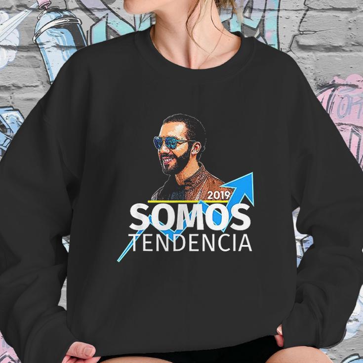 Somos Tendencia Sweatshirt Gifts for Her