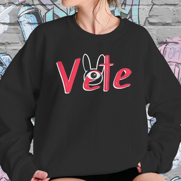 Vete One Eye Trap Bunny Silhouette Sweatshirt Gifts for Her