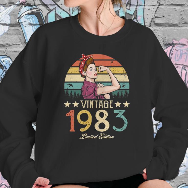 Vintage 1983 Limited Edition 1983 39Th Birthday 39 Years Old Sweatshirt Gifts for Her