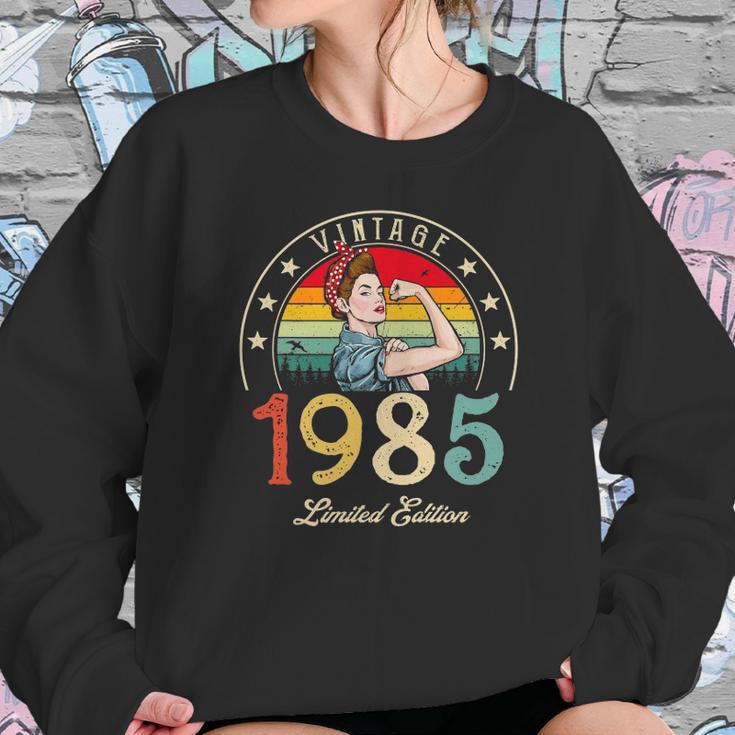 Vintage 1985 Limited Edition 1985 37Th Birthday 37 Years Old Sweatshirt Gifts for Her