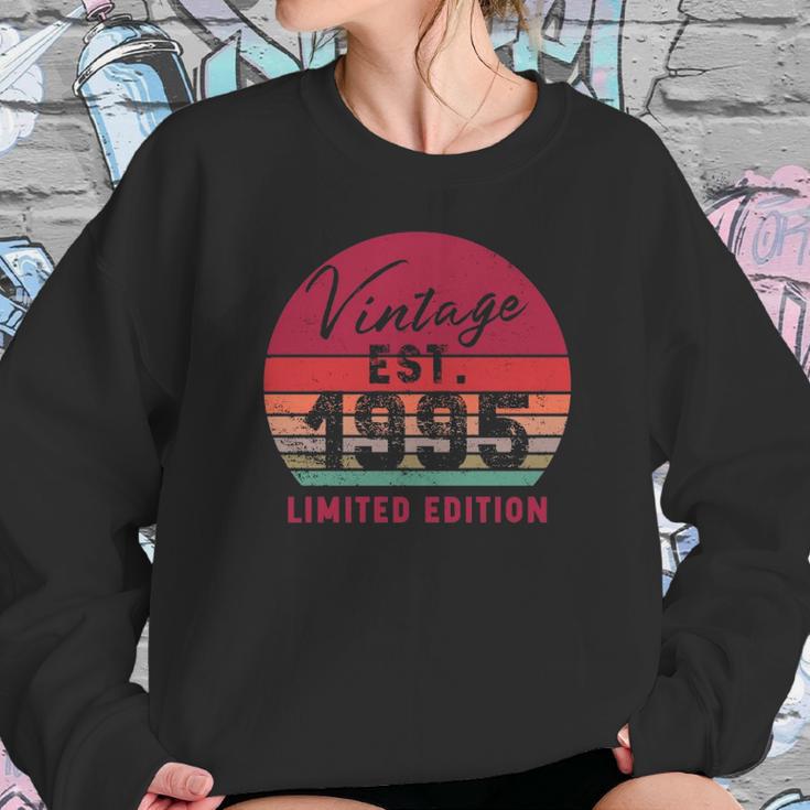 Vintage Est 1995 Limited Edition 27 Years Old 27Th Birthday Sweatshirt Gifts for Her