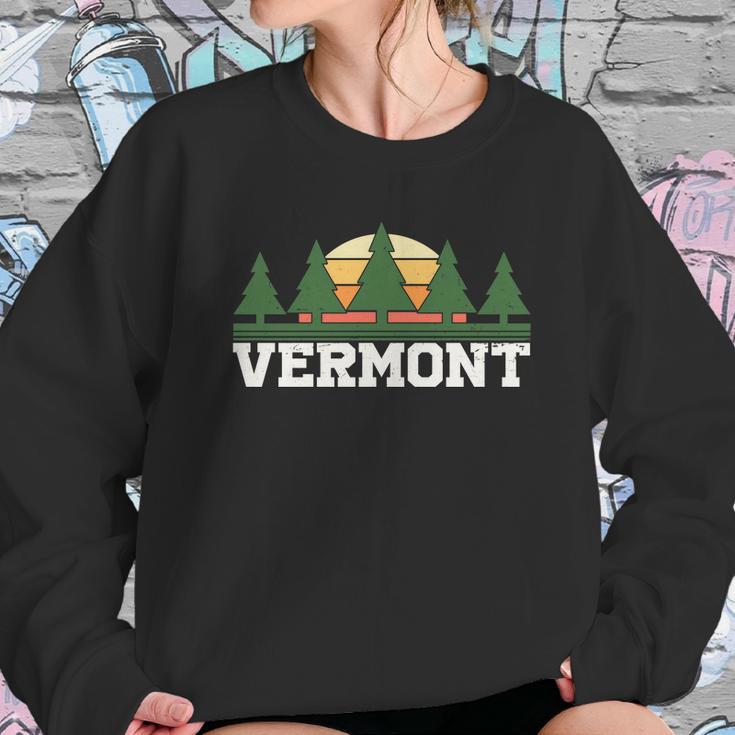 Vintage Vermont Retro Logo Sweatshirt Gifts for Her