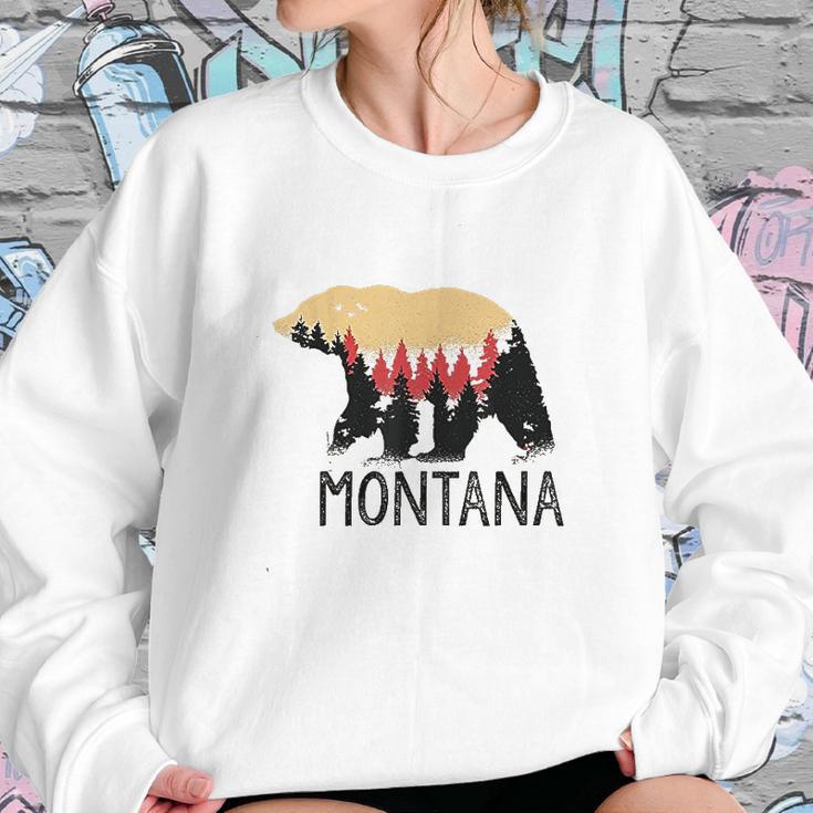 Montana Vintage Grizzly Bear Nature Outdoor Souvenir Gift Sweatshirt Gifts for Her