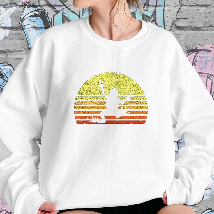 Tree Frog Design Save The Rainforest Retro Sun Vintage Sweatshirt Gifts for Her