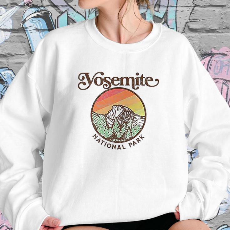 Yosemite National Park Vintage Style Retro 80S Sweatshirt Gifts for Her