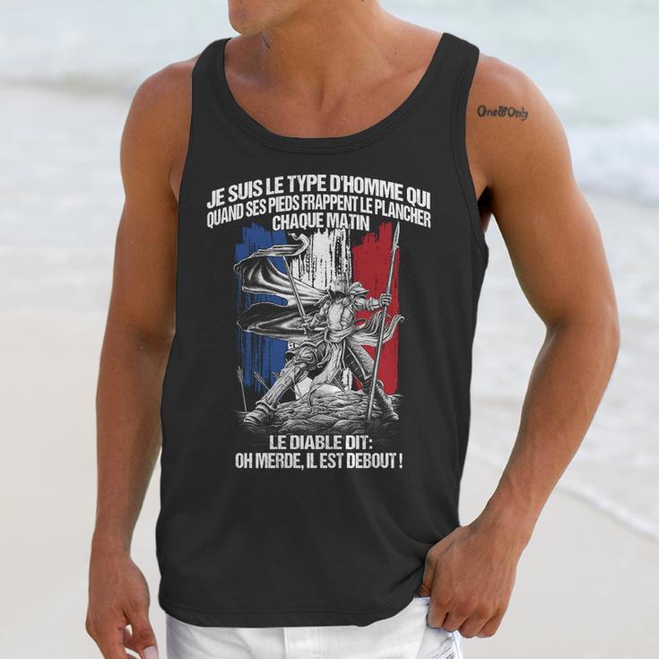 Je Suis Le Type Dhomme Qui Quand Ses Pieds Frappent Le Lancher Chaque Matin Le Diable Dit Oh Merde Il Est Debout Unisex Tank Top Gifts for Her