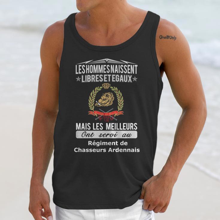 Les Hommes Naissent Libreset Egauz Mais Le Meilleur Ont Servi Au Régiment De Chasseurs Ardennais Unisex Tank Top Gifts for Her