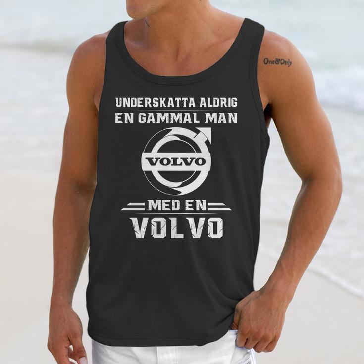 Underskatta Aldrig En Gammal Man Med En Volvo Unisex Tank Top Gifts for Her