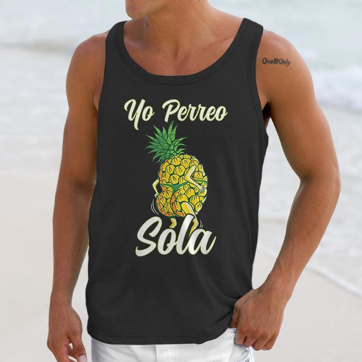 Yo Perreo Sola Funny Reggaeton Pineapple Perreando Unisex Tank Top Gifts for Her