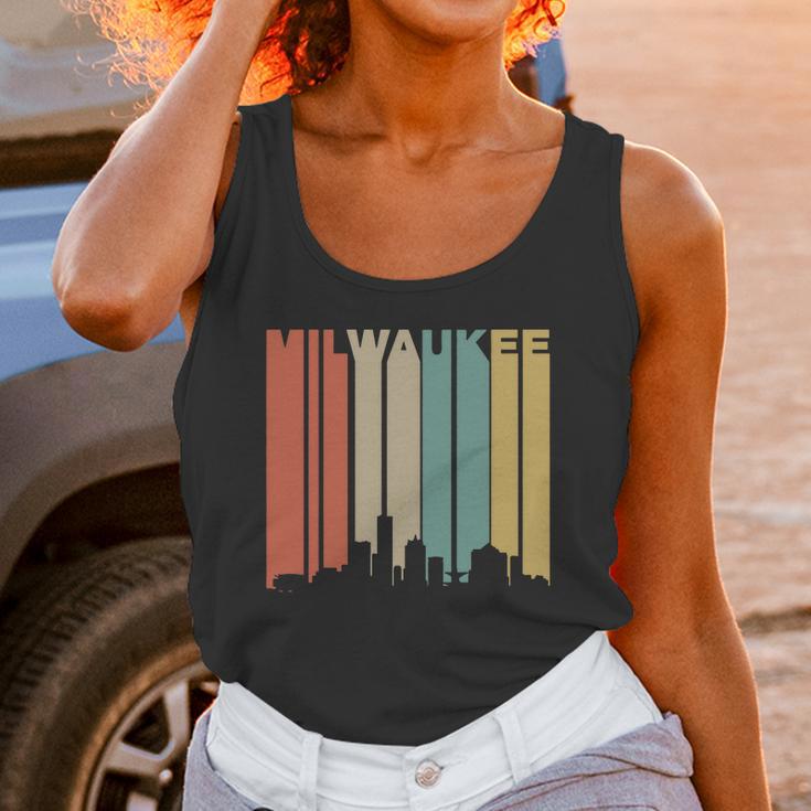 Retro 1970S Milwaukee Wisconsin Downtown Skyline T-Shirt Unisex Tank Top Gifts for Women