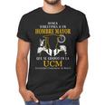 Nunca Subestimes A Un Hombre Mayor Que Se Graduo En La Ucm Universidad Complutense De Madrid Men T-Shirt