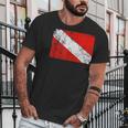 Retro Diver Down Flag Vintage Style Scuba Men T-Shirt