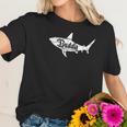 Daddy Shark Deluxe Best Christmas Gifts For Dad Women T-Shirt Gifts for Her