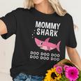 Mommy Shark Mothers Day Doo Doo Women T-Shirt Gifts for Her