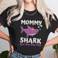 Mommy Shark Christmas Women T-Shirt Gifts for Women