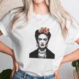 Frida Kahlo With Flowers Poster Artwork Women T-Shirt Gifts for Women