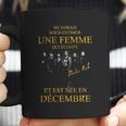 Une Femme Qui Écoute Shaka Ponk Decembre Coffee Mug