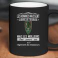 Les Hommes Naissent Libreset Egaux Mais Les Meilleurs Ont Servi Au 11E Regiment De Chasseurs Coffee Mug