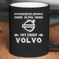 Unterschätze Niemals Einen Alten Mann Volvo Mit Einem Volvo Coffee Mug