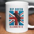 RIP Queen Elizabeth II United Kingdom 1926-2022 Men Women T-Shirt Graphic Print Casual Unisex Tee Coffee Mug