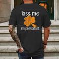 Kiss Me I Am Protestant St Patricks Day Mens Back Print T-shirt Gifts for Men