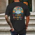 Retro Vintage Daddy Shark Mens Back Print T-shirt Gifts for Men