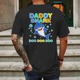 Scary Daddy Shark Doo Doo Doo Dad Birthday Gifts Mens Back Print T-shirt Gifts for Men