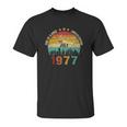 Born In July 1977 Vintage 44Th Birthday 44 Years Old Bday Unisex T-Shirt