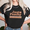 Just Peachy Retro 70S Georgia Peaches Summer Fruit Graphic Design Printed Casual Daily Basic Unisex T-Shirt Gifts for Her